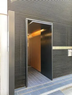 日宝水道橋ビルの外観