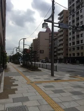 ユニカ雷門ビルの外観