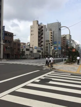 ユニカ雷門ビルの外観