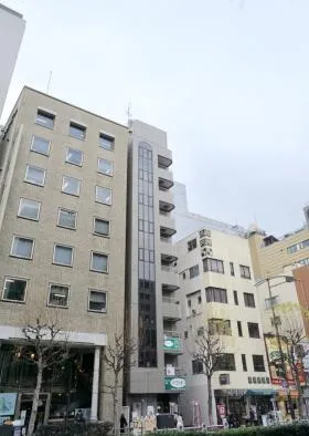 開拓社ビルの外観
