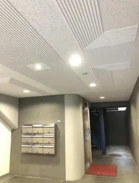 川内ビルの外観