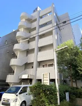 麹町高善ビルの外観