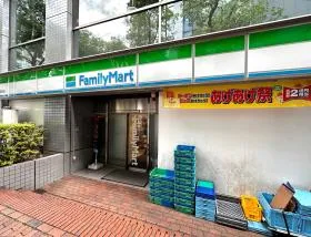 ファミリーマート