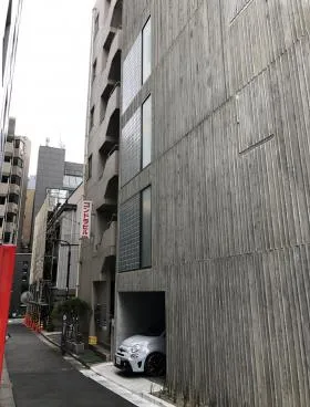 ゴンドラビルの外観