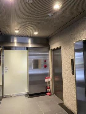 米川ビルの外観