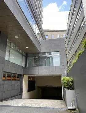 五番町KUビルの外観