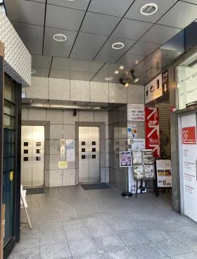サカイ末広ビルの外観