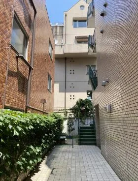 浅松ビルの外観