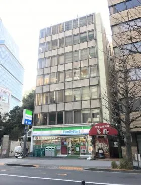 プリンス通りビルの外観