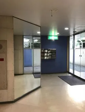 プリンス通りビルの外観