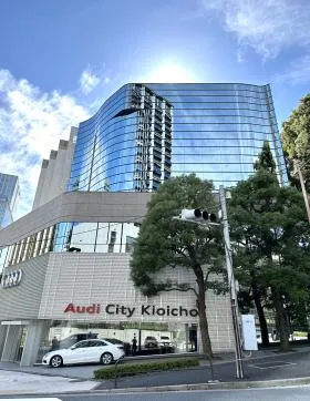 泉館紀尾井町ビルの外観