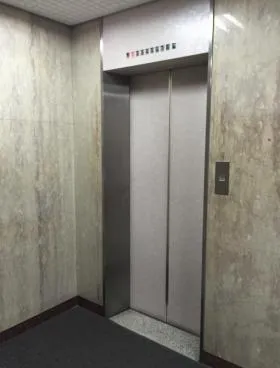 喜助九段北ビル(旧悠山九段ビル)の外観