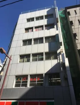 英(ハナブサ)ビルの外観