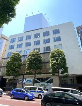 クローチェ神宮前ビルの外観