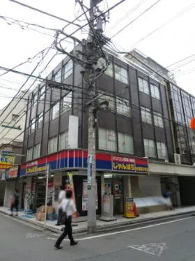 中栄ビルの外観