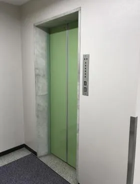 中栄ビルの外観