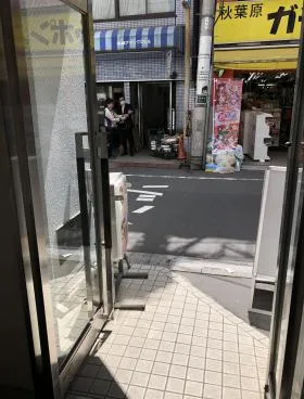 住吉ビルの外観