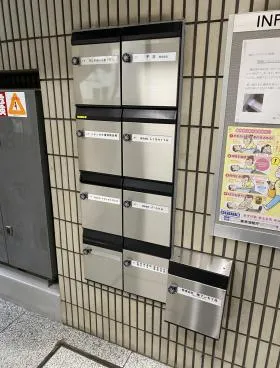 MKビルの外観