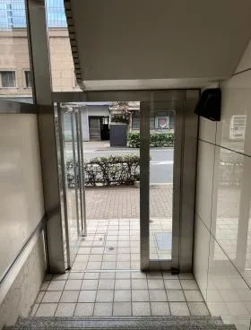 MKビルの外観