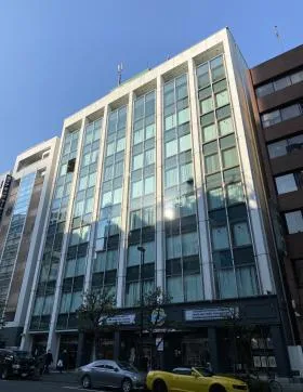 ダイドーリミテッド本社ビルの外観