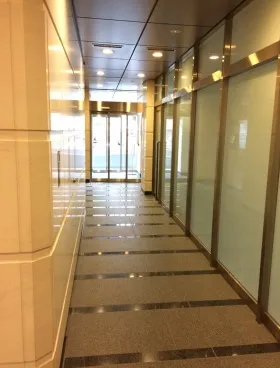 サクセス芝大門ビルの外観
