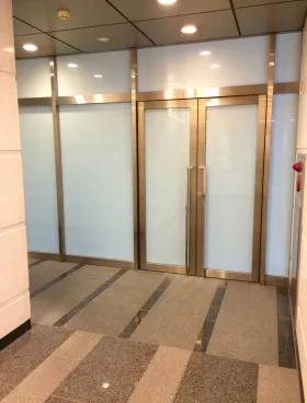 サクセス芝大門ビルの外観
