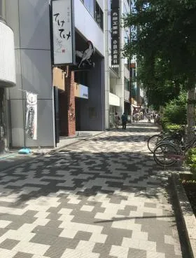 TOKENビルの外観