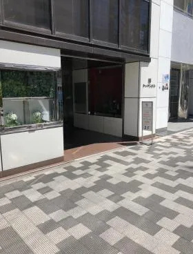TOKENビルの外観