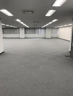 荒井ビルの外観