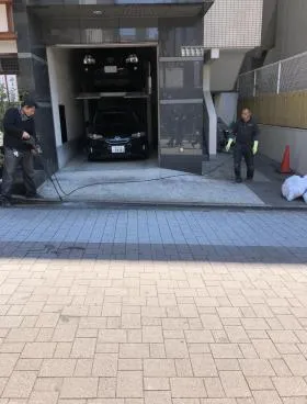 綾部ビルの外観