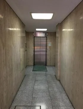 エマタナカビルの外観