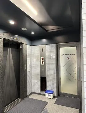 九段鶴屋ビルの外観