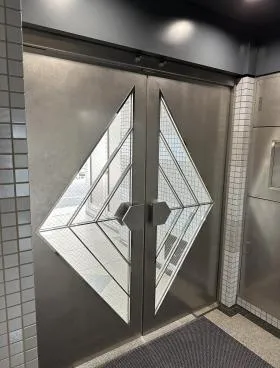 九段鶴屋ビルの外観