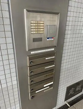 九段鶴屋ビルの外観