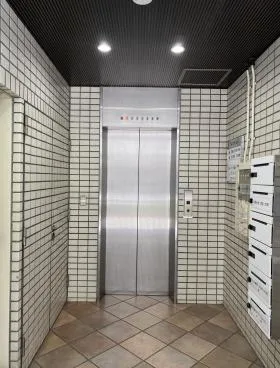 重盛ビルの外観