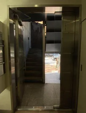 A・Plaza御茶の水ビルの外観