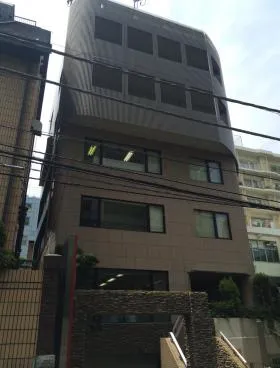 ヴェネオ四番町の外観