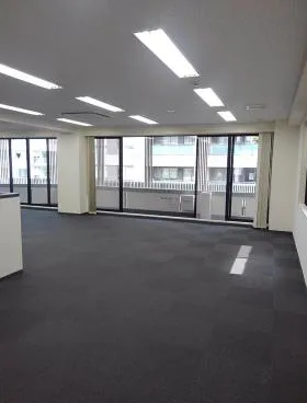 ヴェネオ四番町の外観
