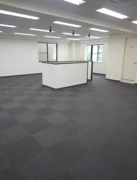 ヴェネオ四番町の外観