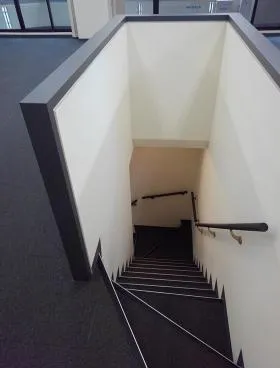 ヴェネオ四番町の外観