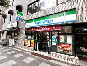 ファミリーマート