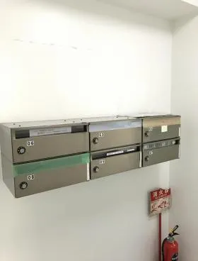 柏屋ビルの外観