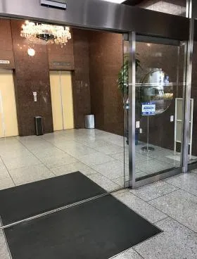 タカセ本館ビルの外観