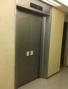 藤久ビル西1号館の外観