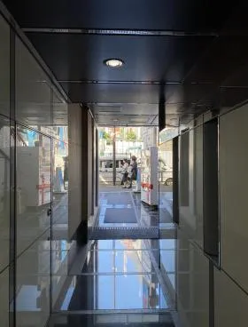 サンポウ綜合ビルの外観