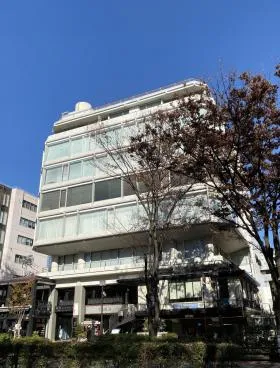 原宿ピアザビルの外観