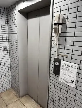 那智ビルの外観