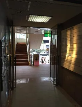 第25SYビルの外観