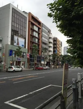 第25SYビルの外観