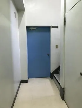 ヒラゼンビルの外観